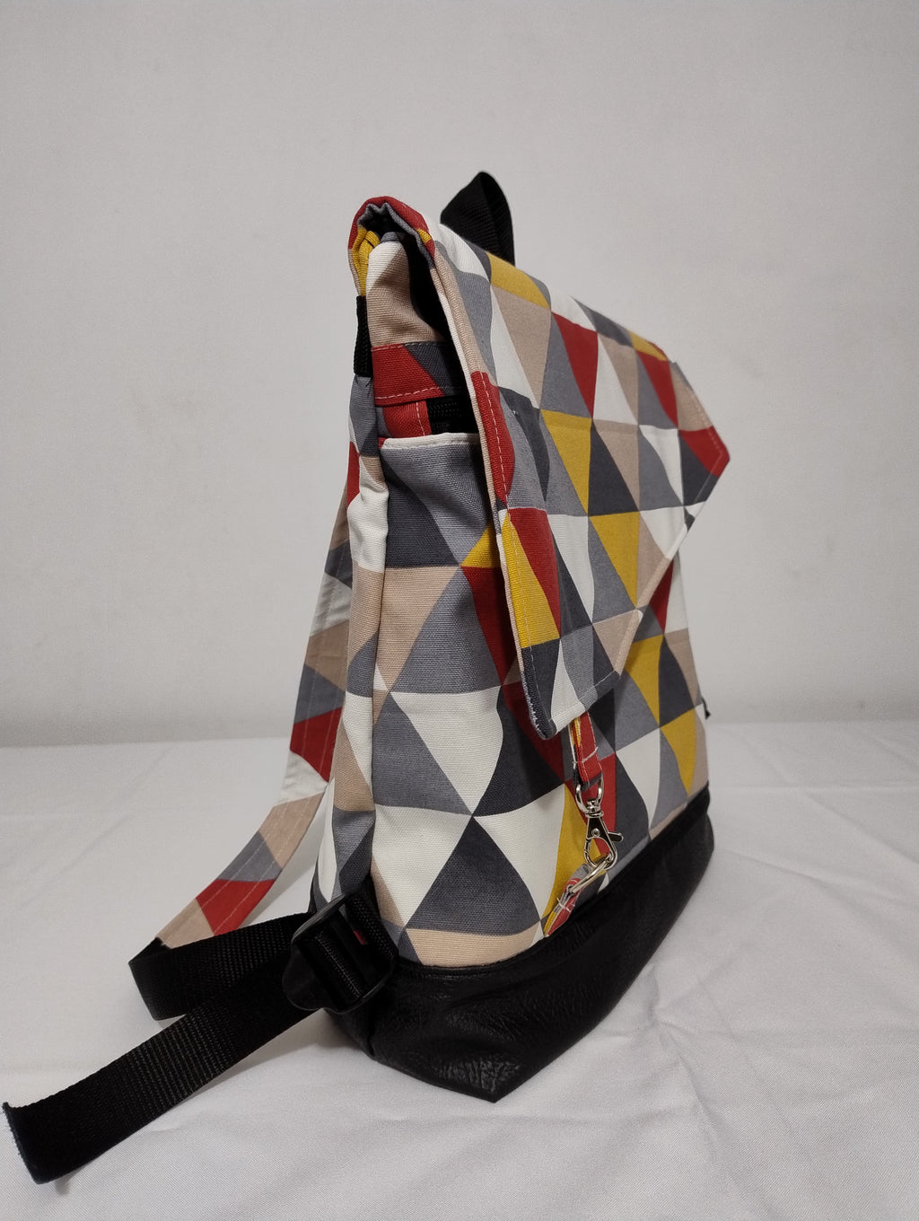 Mochila Juvenil Geométrica