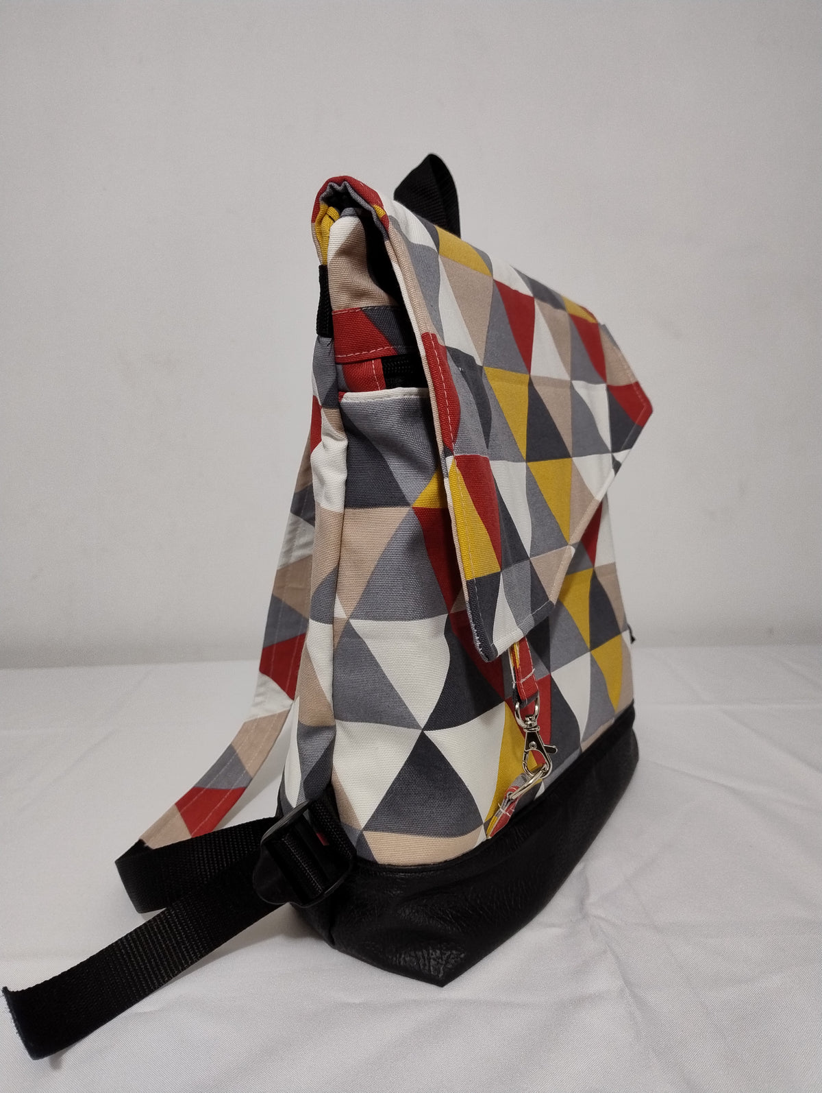 Mochila Juvenil Geométrica